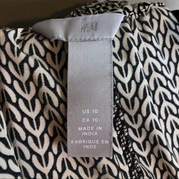 H&M • Flowy Pleated Waistband Midi Skirt - Picture 5 of 6